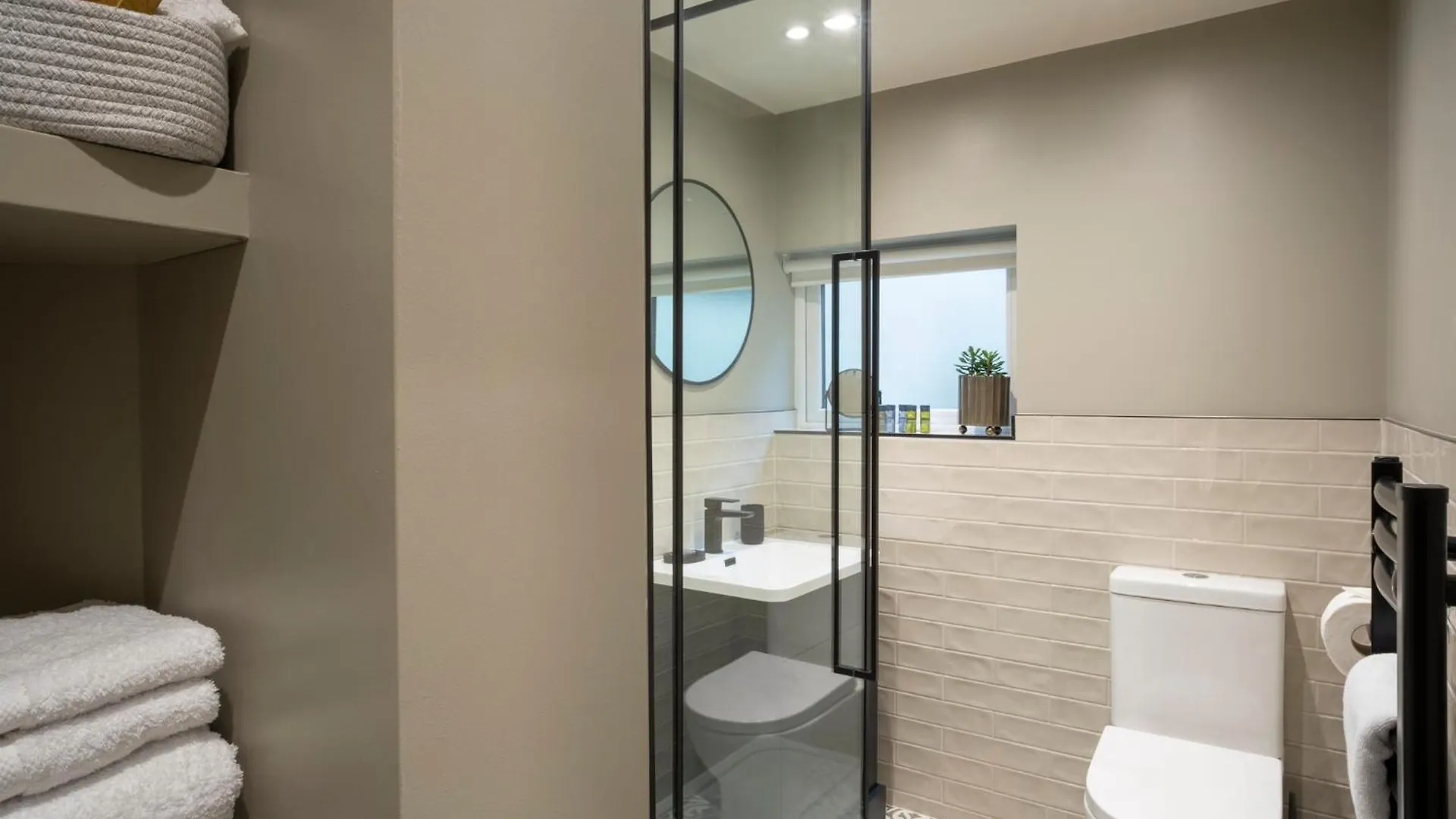 5&6 North Place GLOUCESTERSHIRE Apartment